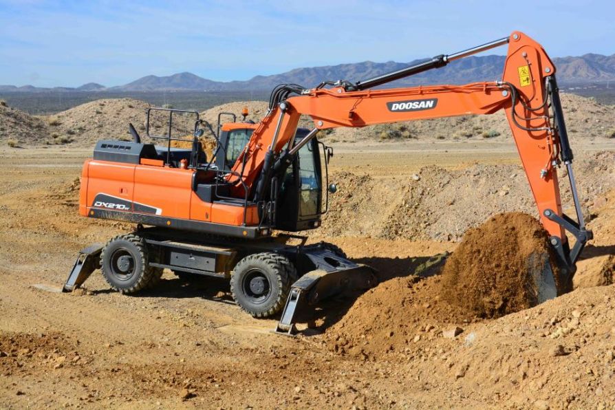 Колесный полноповоротный экскаватор Doosan DX190W-5