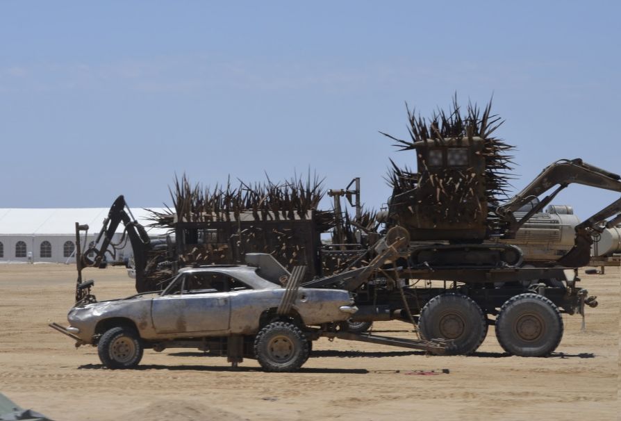 Экскаватор Стервятников из Mad Max 