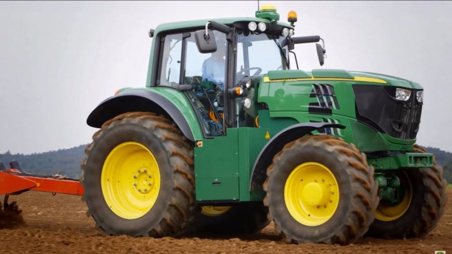 Электрический трактор John Deere JD 6R