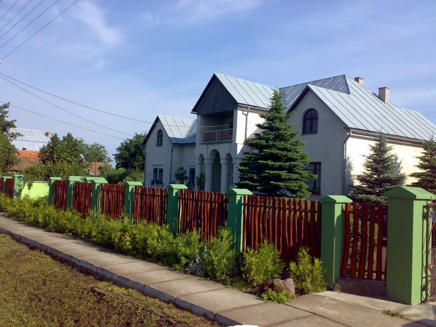 Село Великая Добронь без дорог