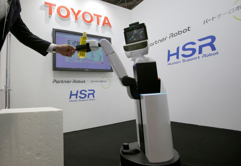 Робо-помощник от Toyota