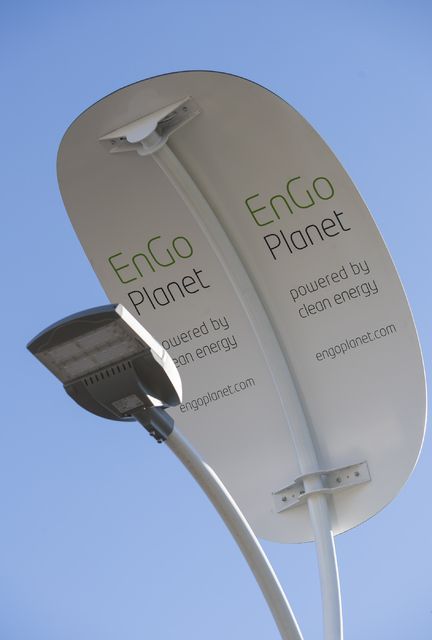Фонари стартапа EnGoPlanet