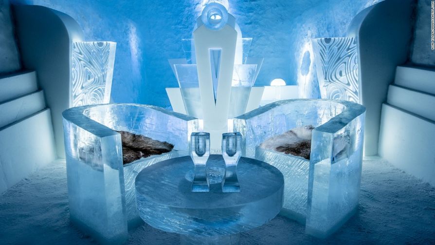 Бар в отеле Icehotel Швеция