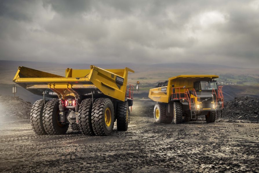 Volvo начинает выпуск новой серии карьерных самосвалов с жесткой рамой