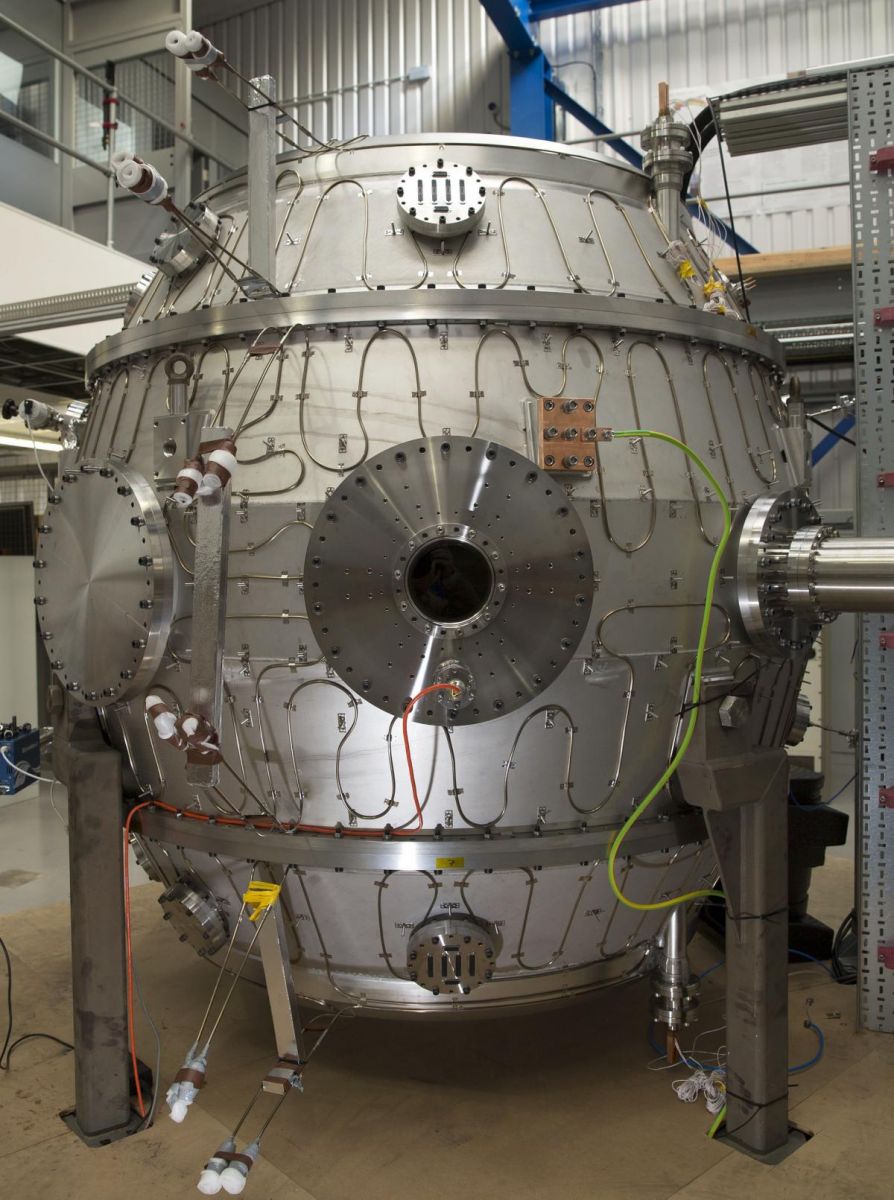 Частный термоядерный реактор Tokamak Energy  ST40